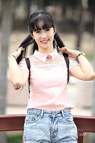 Lucy Profile image 4