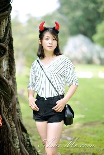 Hong Profile image 2